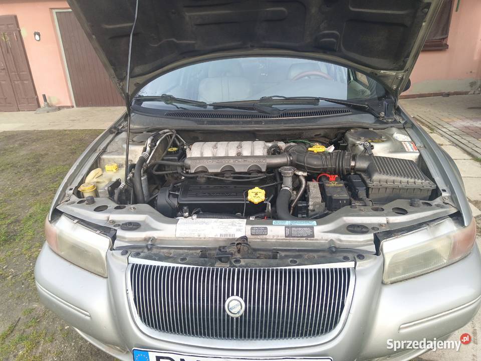 Sprzedam samochód osobowy sedan Chrysler Cirrus Padew Narodowa