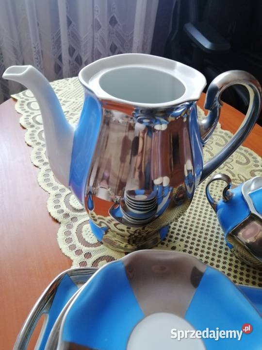 Porcelanowy serwis kawowy w stylu Look z czasów Gdynia