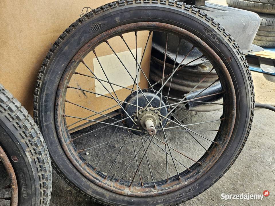 Zabytkowe kola motocyklowe