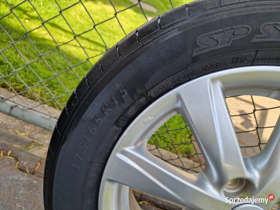 Felga koło 15 ET39 4x100 Toyota Yaris Corolla Samochodowe świętokrzyskie Pińczów sprzedam