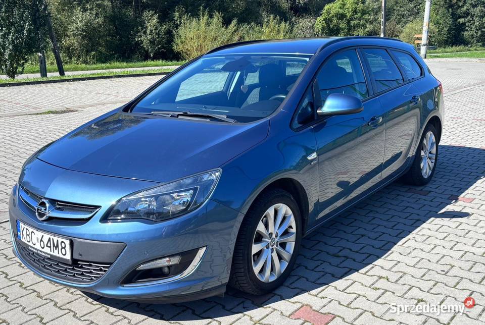 Opel Astra J Sports Tourer 14 Turbo 140 1364cm3 Iwkowa