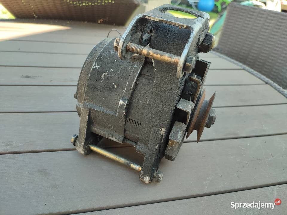 Alternator BMW e32 730 735 110a Kompletny Łazy sprzedam