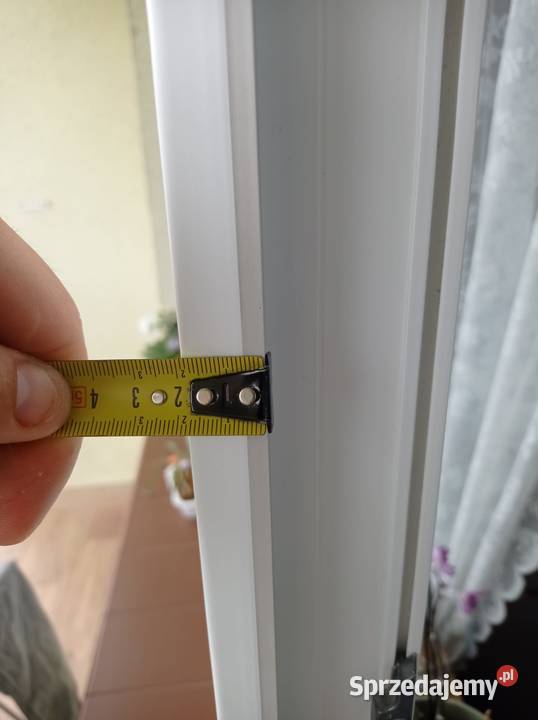 MOSKITIERA OKIENNA ALUMINIOWA ZŁOŻONA NA WYMIAR Bełchatów