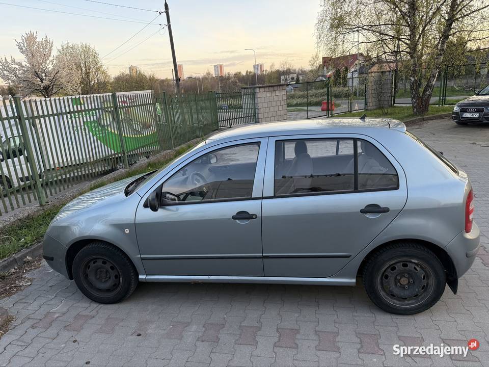 Skoda Fabia 14 Benzyna Wspomaganie Kierownicy Rok produkcji 2002 Kielce