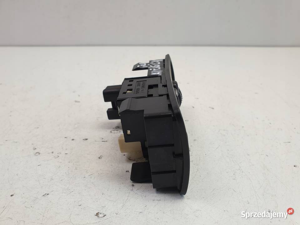 Avensis T25 PRZEŁĄCZNIK REGULACJI LUSTEREK panel Janów