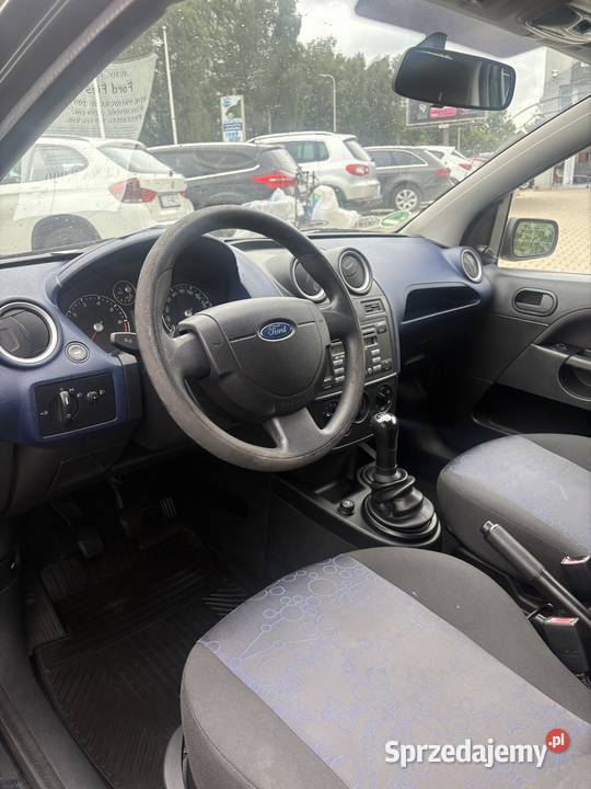 Ford Fiesta Mk6 13 3drzKlimatyzacjaABS centralny zamek Jelenia Góra sprzedam