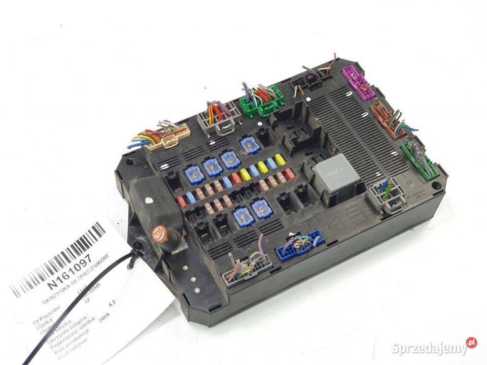 SKRZYNKA BEZPIECZNIKÓW JAGUAR XF 8X2T14476AD osobowe Lipno sprzedam