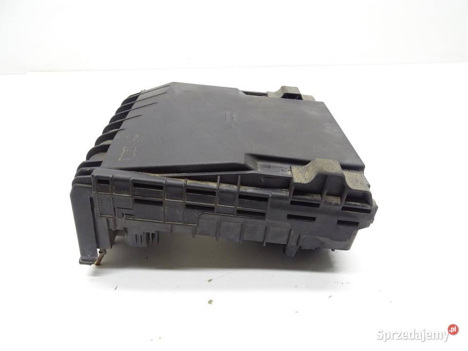 SKRZYNKA BEZPIECZNIKÓW BSI 3C0937125A VW PASSAT osobowe