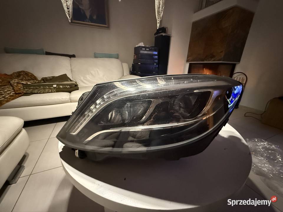 lampa przednia Mercedes prawa Lampy przednie Poznań