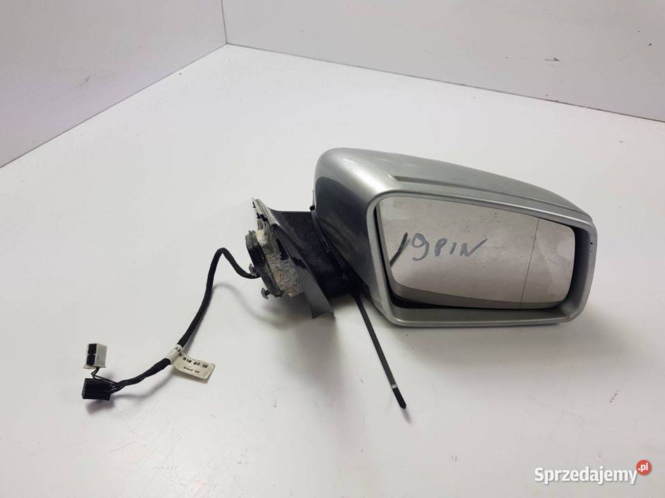 LUSTERKO PRAWE 9PIN MERCEDES W212 EUROPA