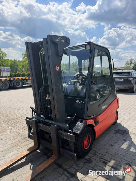 wózek widłowy elektryczny LINDE E25 Triplex Działoszyn