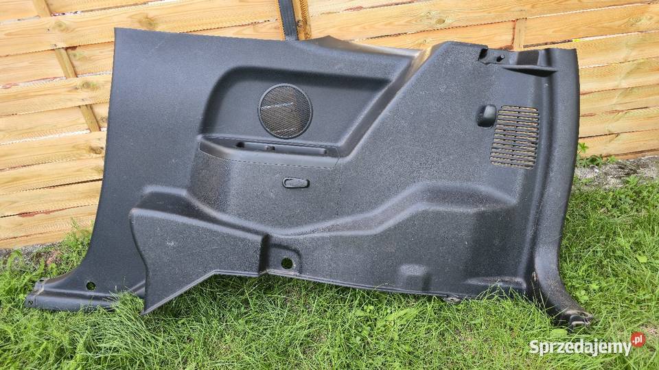 Boczek bagażnika prawy tył 3D drzwiowa Suzuki dolnośląskie