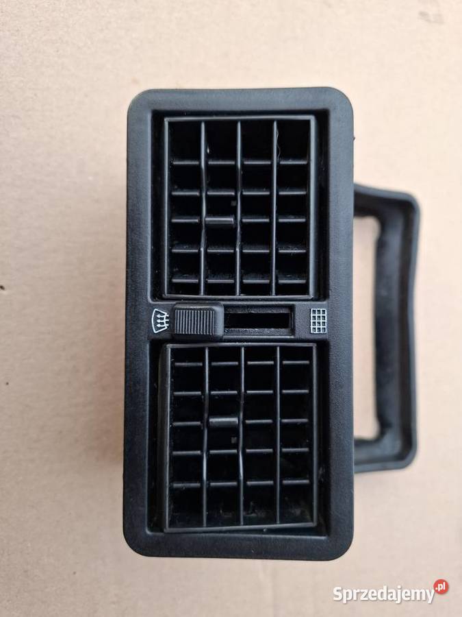 Kratka nawiewu powietrza kratki Fiat 126p Maluch opolskie Strzelce Opolskie