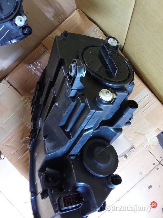 VW JettaUSA 5C7 reflektory LP orginal hella Motoryzacja