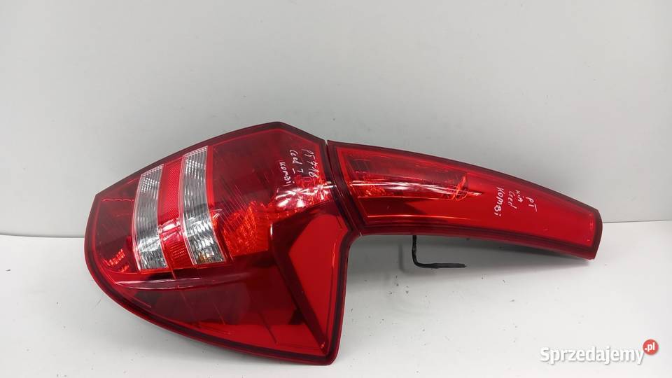 KIA CEED I KOMBI LAMPA TYŁ PRAWA Zbierkowo