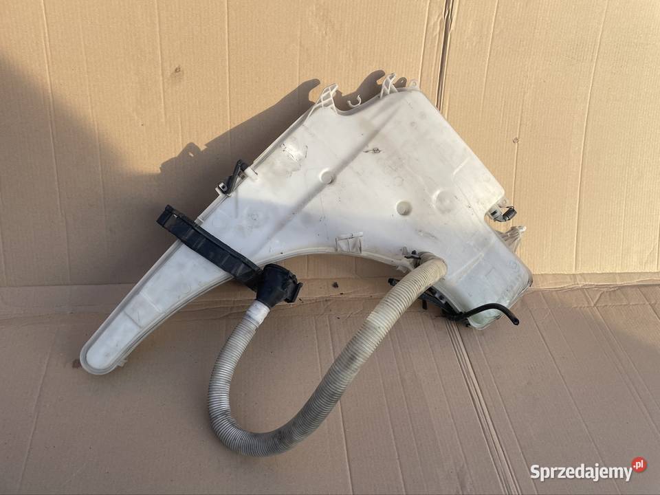 7068998 pompka zbiorniczek płynu spryskiwaczy sprzedam