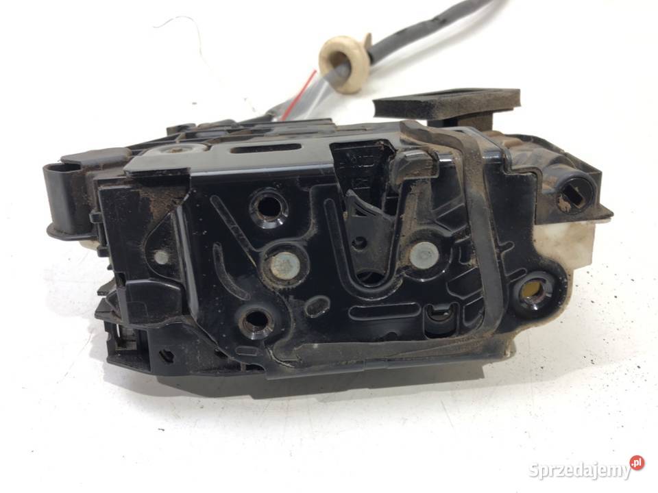 ZAMEK DRZWI PRAWY PRZÓD VW GOLF VII Kombi