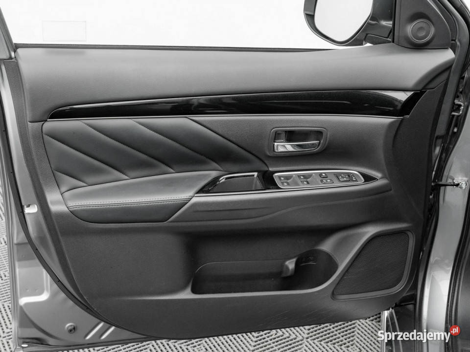 Mitsubishi Outlander GD622YLPHEV Instyle Podgrzf 4/5 Gdańsk sprzedam