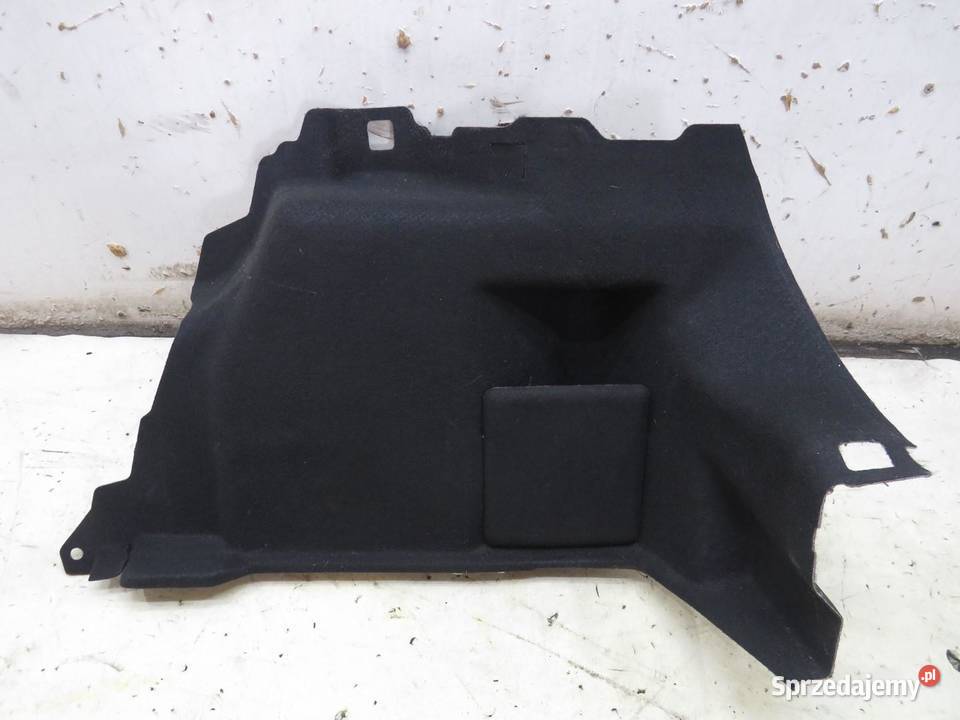 BOCZEK BAGAŻNIKA PRAWY TYŁ FORD FIESTA MK8