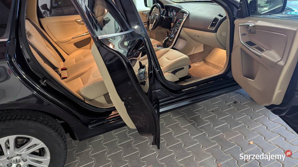 Volvo XC60 LIFT 20 163 D4 Serwisowane w VOLVO łódzkie Łódź sprzedam