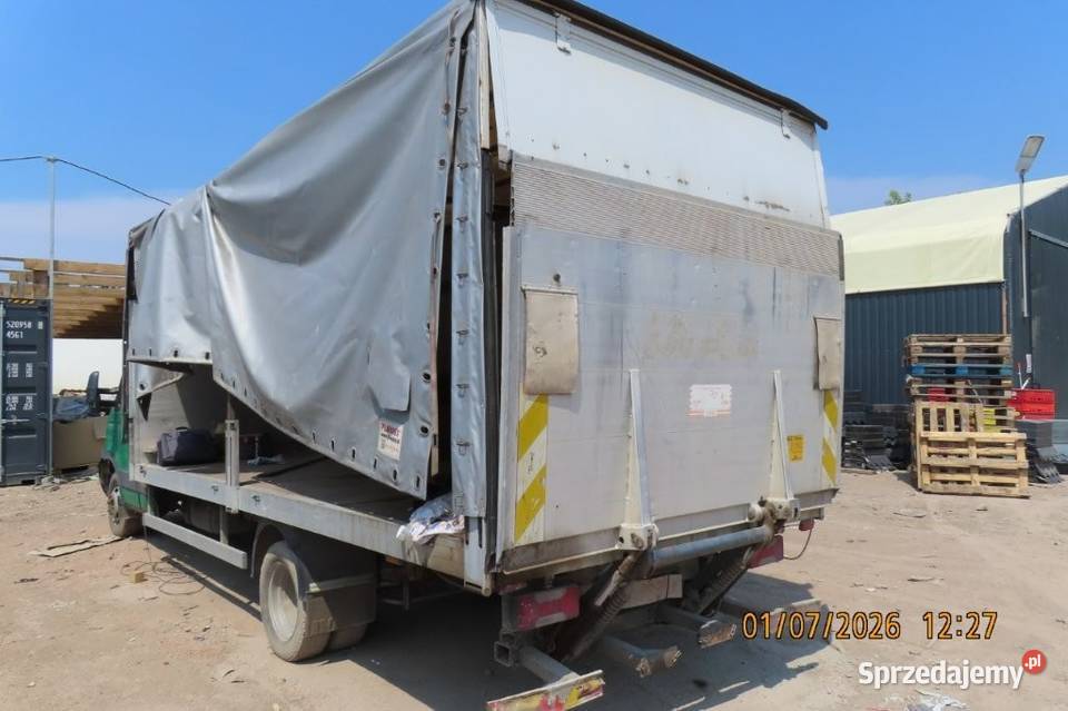Syndyk sprzeda Iveco Daily 50C18 VIN uszkodzony Warszawa
