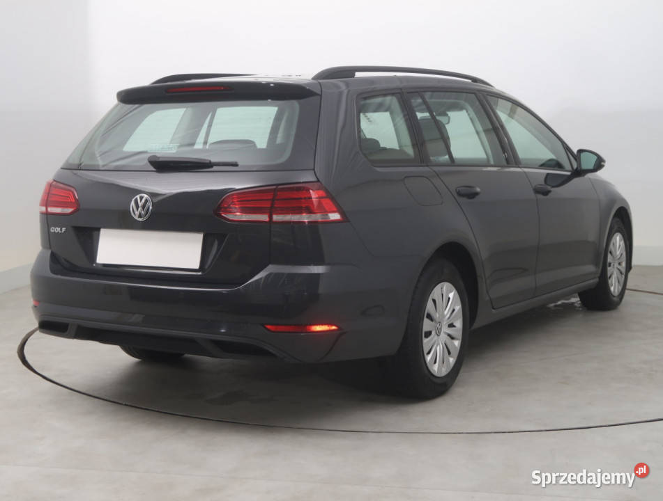 VW Golf 10 TSI