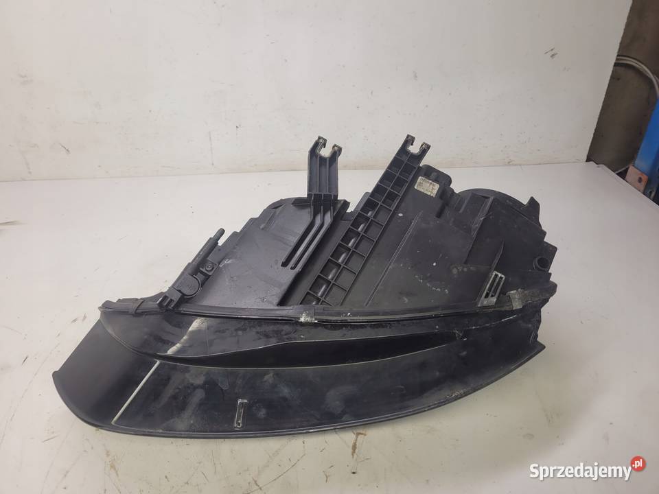 REFLEKTOR PRAWY PRZÓD AUDI A4 B8 LIFT Przystajń