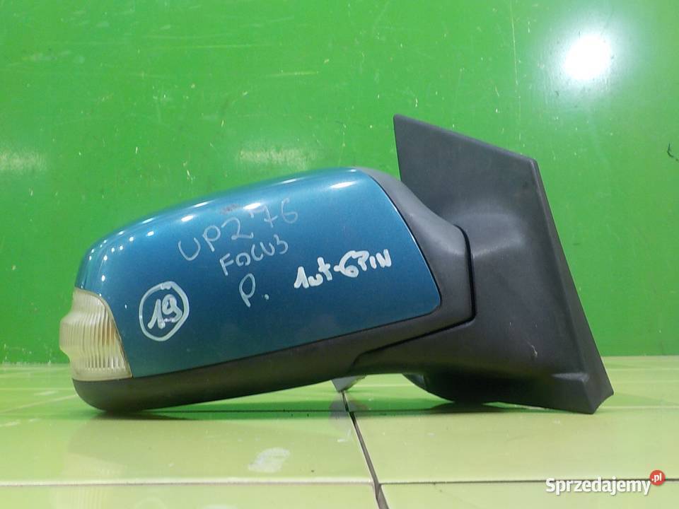FOCUS MK2 LIFT 20 TDCI 09r CC 2D lusterko prawe