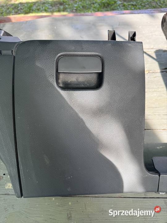 Schowek Volkswagen Passat B6 3c1857921 Rypin