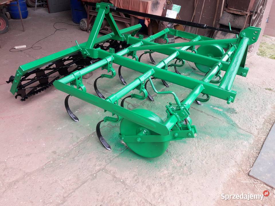 Kultywator z wałkiem Uszew