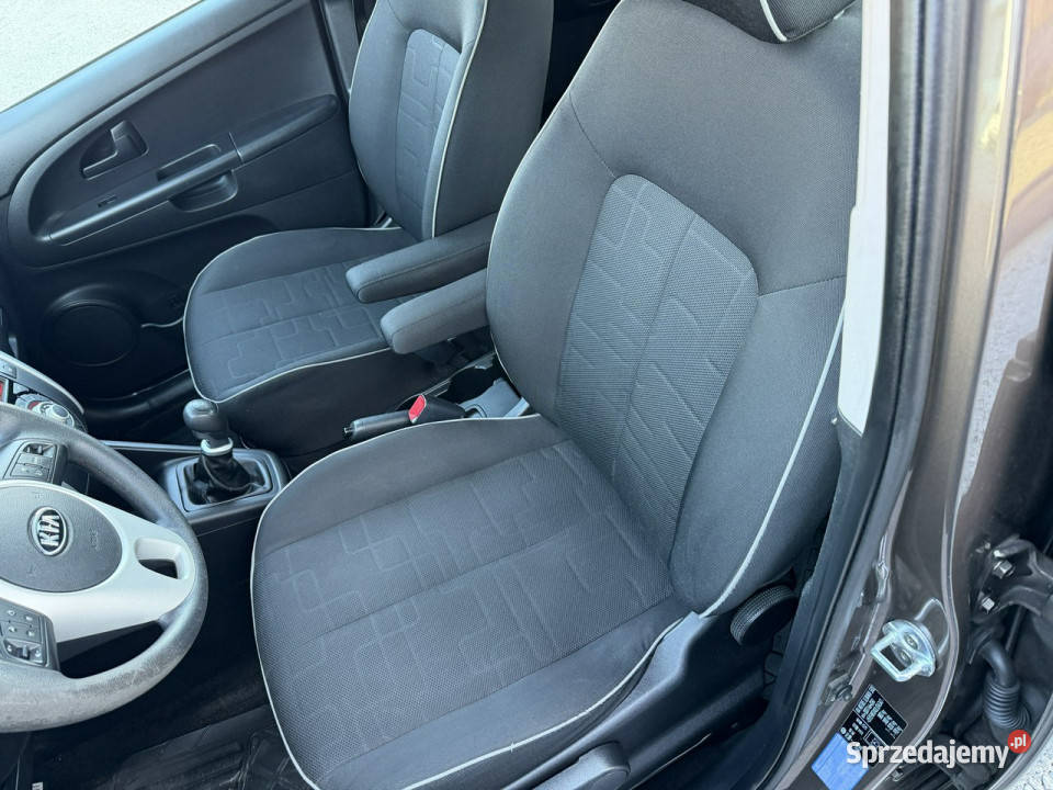 Kia Venga HAK Klimatyzacja Tempomat Automatyczne bluetooth Bydgoszcz