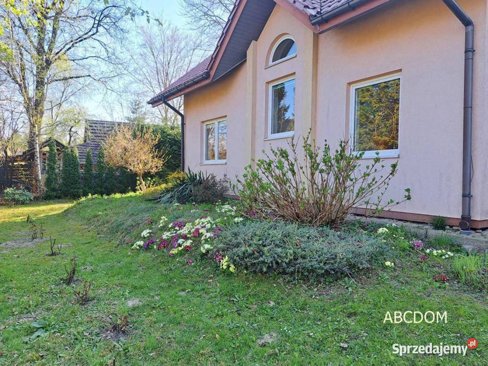 Dom wolnostojący ok Myślenic w otoczeniu lasów