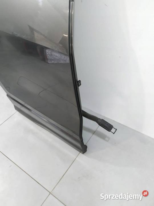 DRZWI PRAWE TYŁ SZARE Audi Q2 I 2016