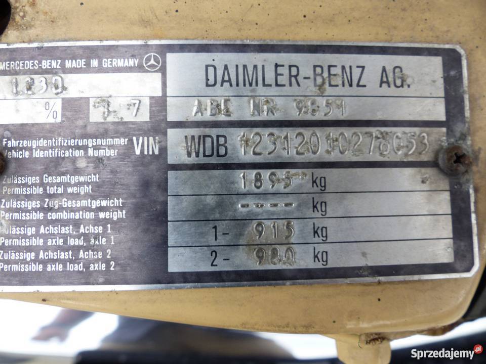 MercedesBenz W123 200 D 1981 ZGODNY Z VIN * NISKI