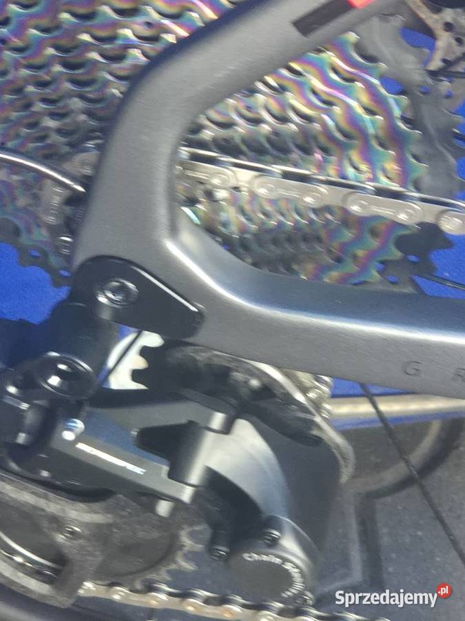 Gravel rower szutrowy z włókna węglowego na Poddębice