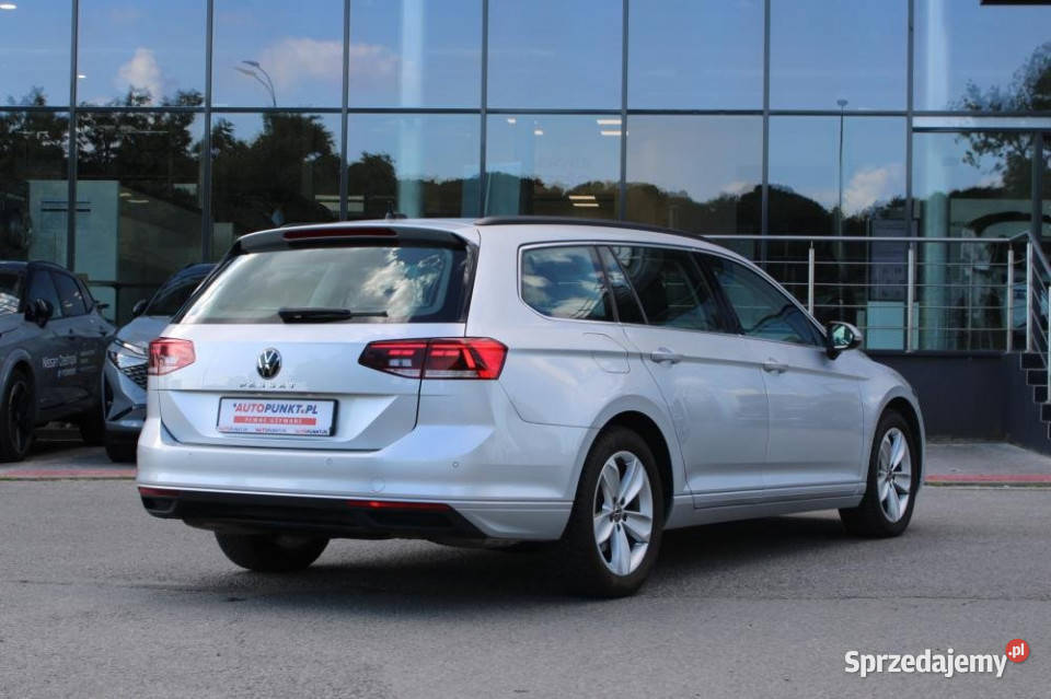 Volkswagen Passat 2021r Navi Masaż Podgrz Kraków