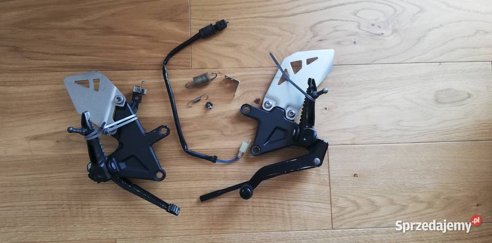 Kawasaki ZX10R 1115 set podnóżek prawy przód Motoryzacja podlaskie Białystok