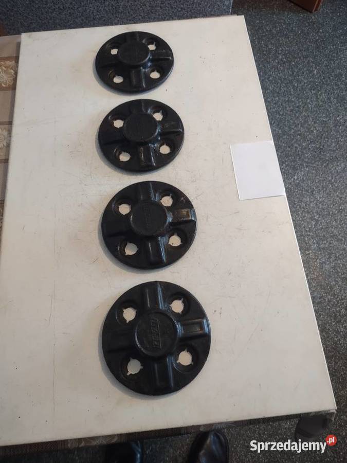 FIAT 126 P KOŁPAKI METAL Z NAPISEM FIAT Pozostałe lubelskie