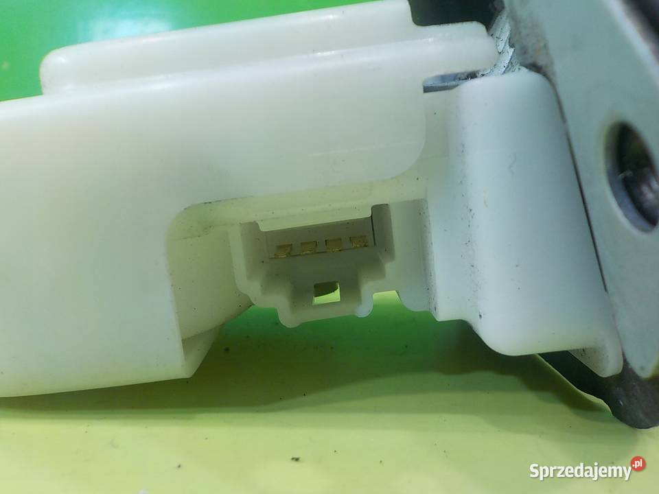 NISSAN LEAF I LIFT AUT 16r HB 5D zamek klapy tyl Suków