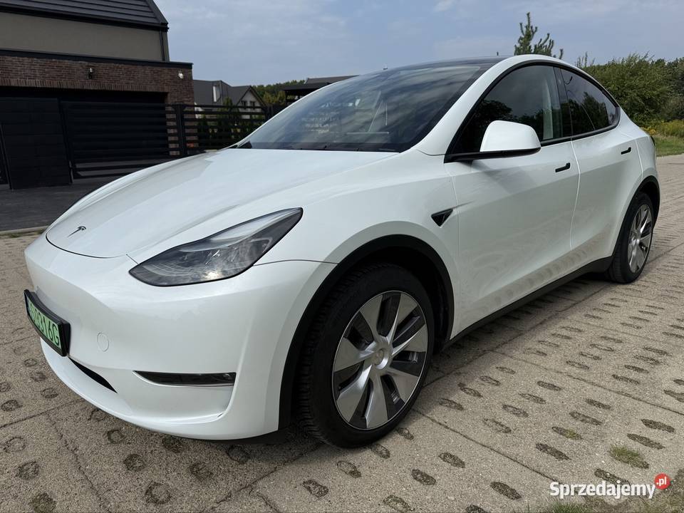 Tesla Model Y 2023r DualMotor 515koni Long Range Model Y