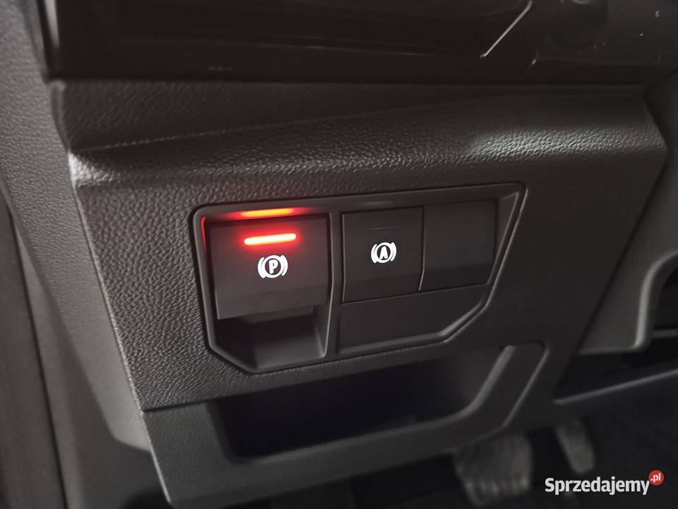 Austral 13 TCe mHEV Techno aut2024R światła LED Austral