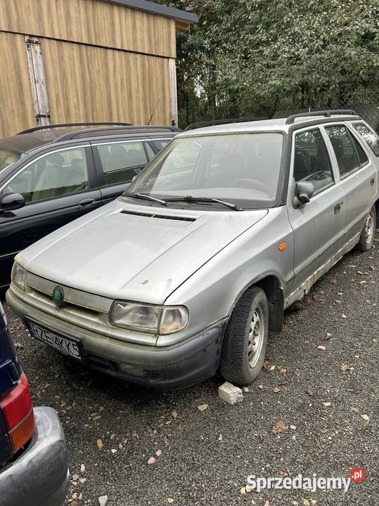 Skoda felicja 16 benzyna z klimatyzacja Wrząsowice