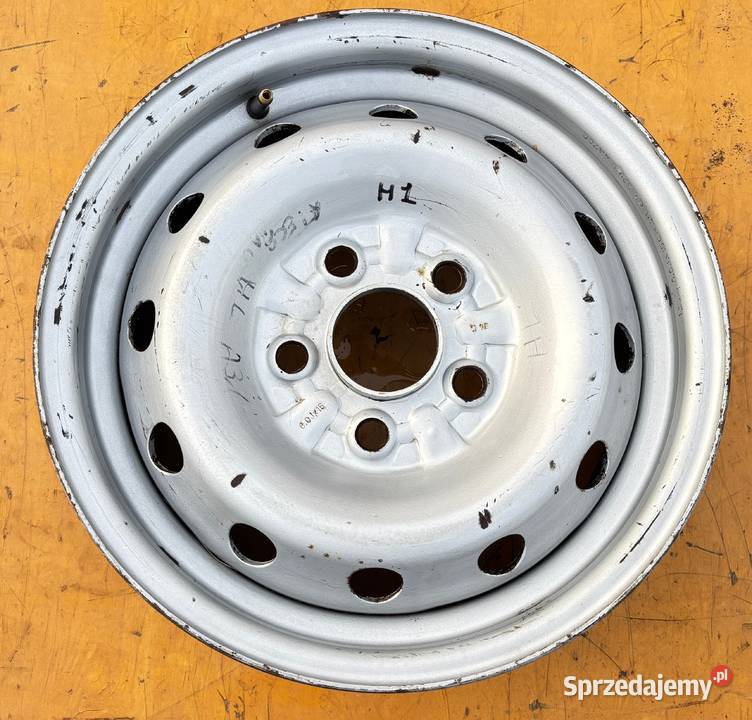 HYUNDAI H1 H200 H300 R15 FELGA METALOWA ORG Radom sprzedam