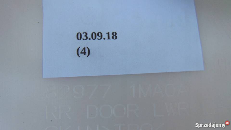 BOCZEK TAPICERKA DRZWI LEWY TYŁ INFINITI Q70