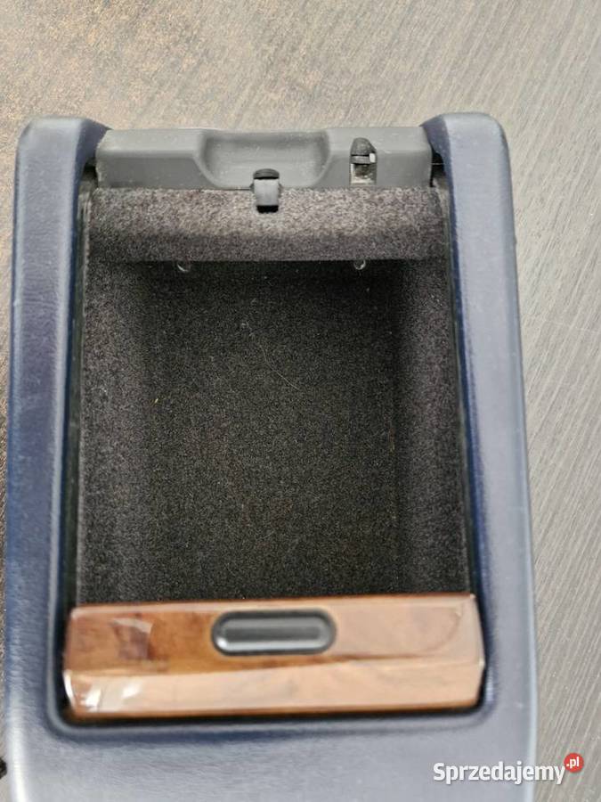 Mercedes 124 Schowek niebieski 1246800852 Schowki, półki Gdańsk