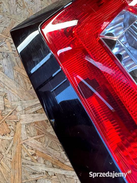 SKODA FABIA 3 III KOMBI LAMPA LEWA TYŁ 6V9945095 sprzedam