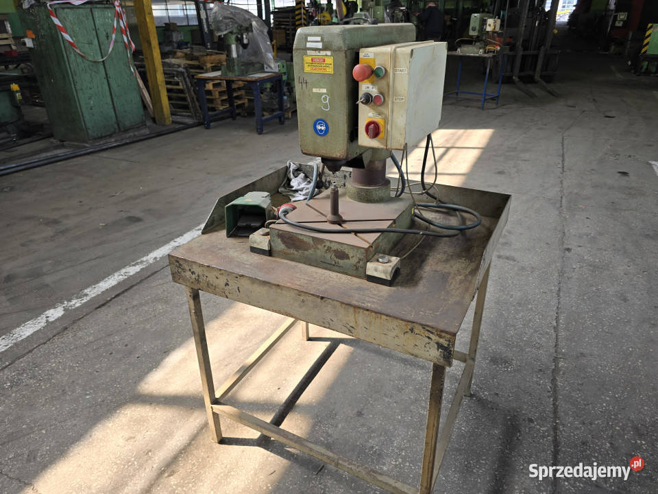 Pneumatyczna nitownica radialna BRCKER PN 200 9 Pozostałe