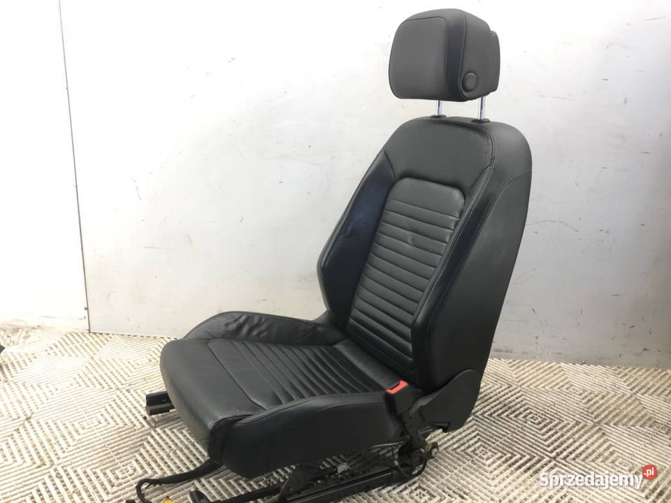 FOTELE KANAPA KOMPLET VW PASSAT B8 SedanLimuzyna podkarpackie