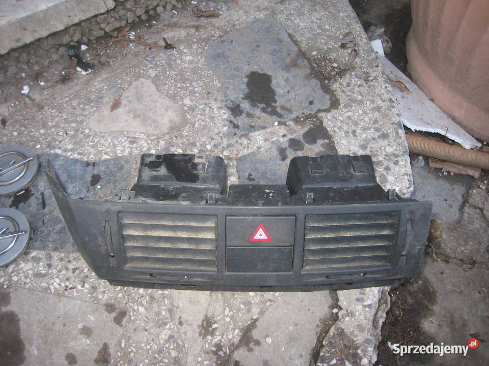 Kratka nawiewu nawiewów środkowa centralna Opel Kraków sprzedam