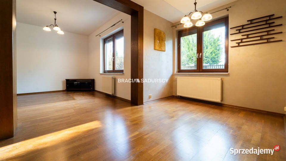 Dom szeregowy 20829m2 Kraków do zamieszkania